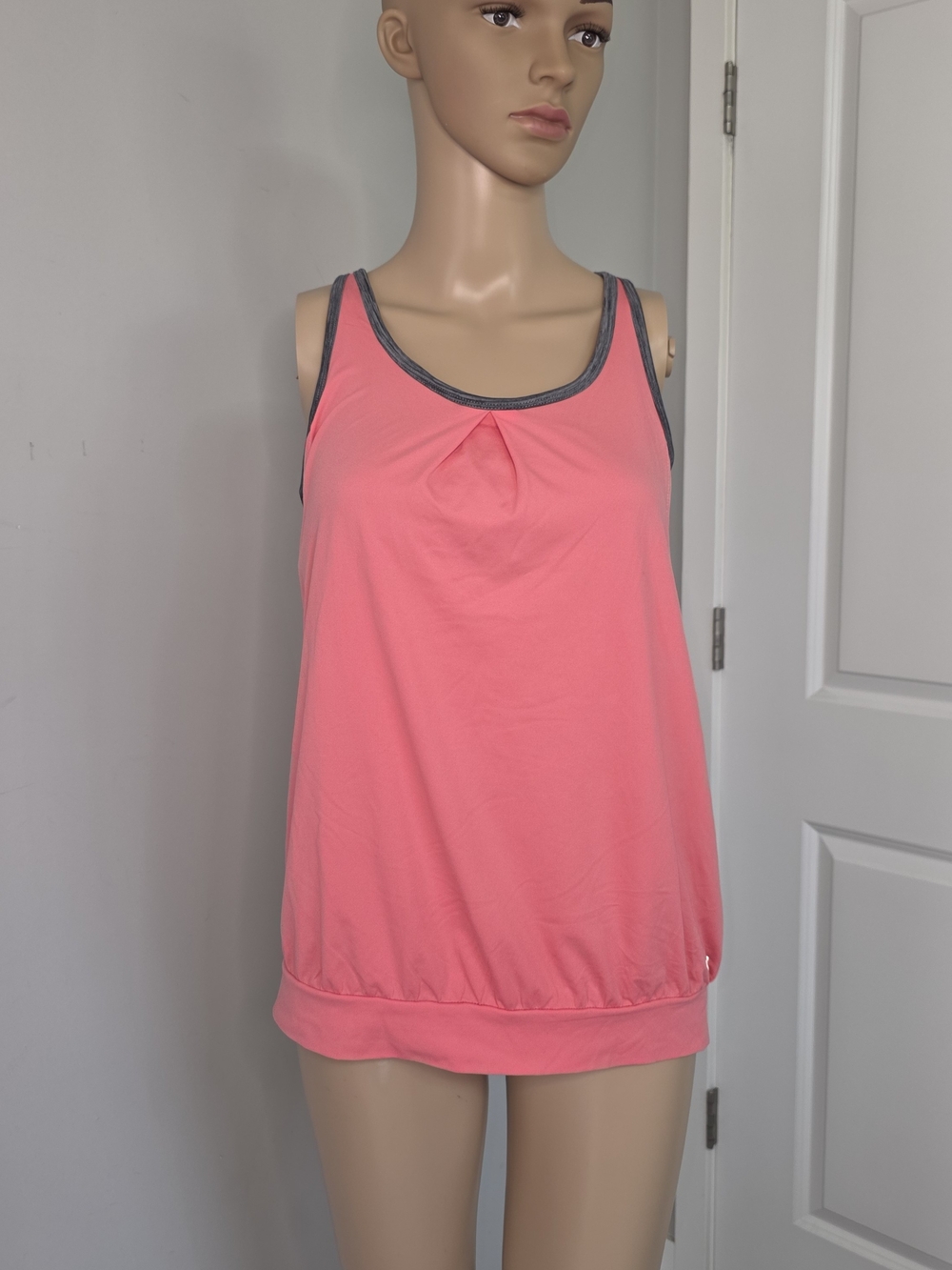 Maurices In Motion 2 In 1 Coral Workout Tank w/Gray Sports Bra Size M